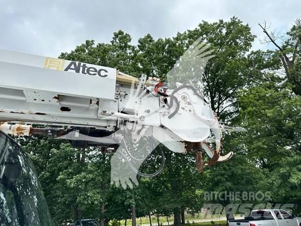 Altec DM47BTR المنصات الهوائية المثبتة على شاحنة