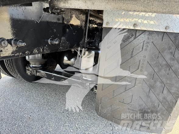 Hiab 225E-6 رافعات أشجار