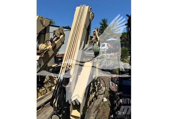 Hiab 8108-2 رافعات أشجار