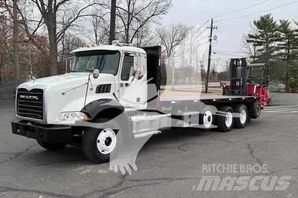 Moffett M8 55.4 رافعات شوكية مثبتة على شاحنات