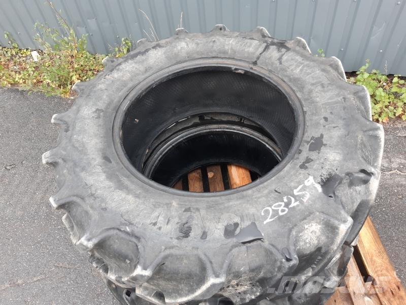  2 ST 340/85-24 DÄCK 50% الإطارات والعجلات والحافات