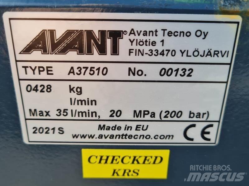 Avant Grävaggregat 260 لوادر انزلاقية التوجيه
