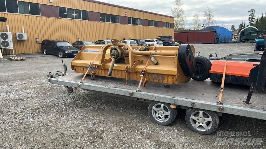 Berti TSB 285 جزازات وأغطية المراعي