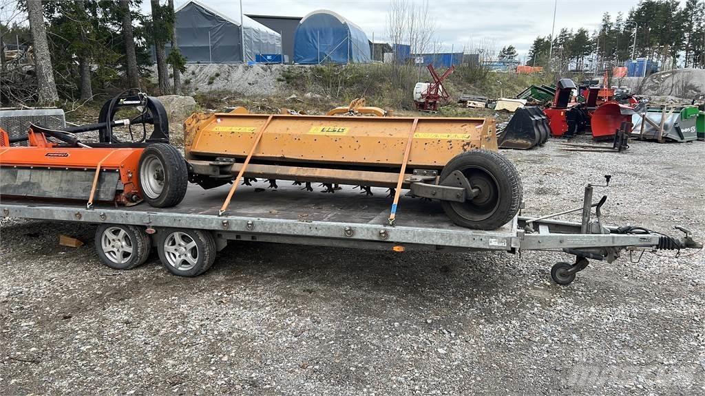 Berti TSB 285 جزازات وأغطية المراعي