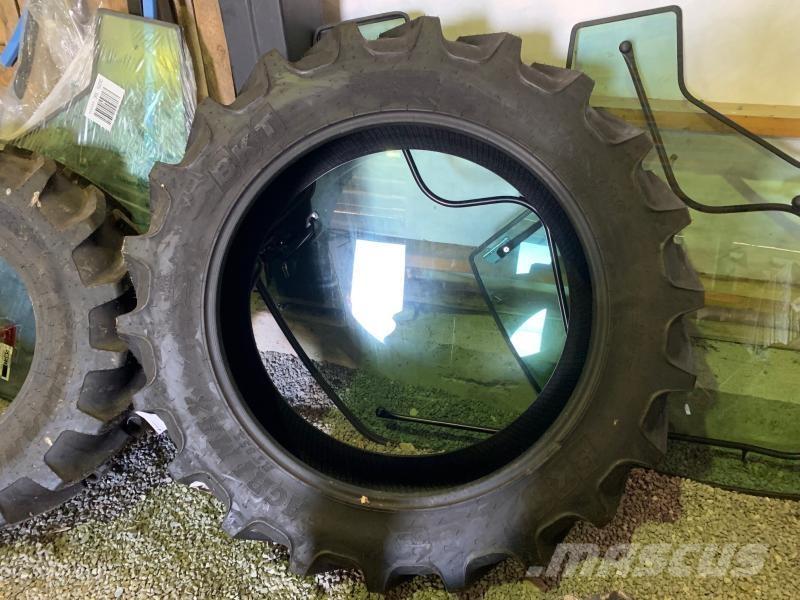 BKT Däck 340/85 R38 الإطارات والعجلات والحافات