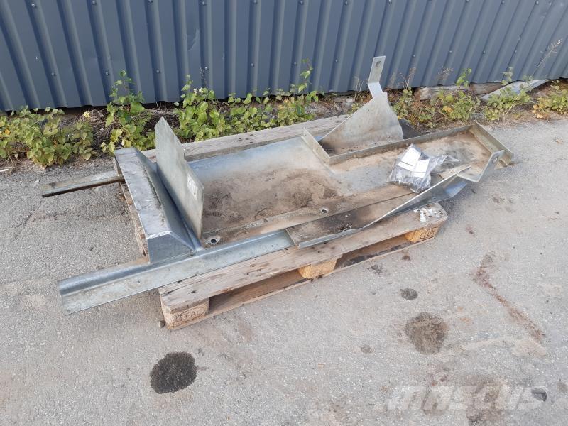  BUKPLÅT MF 5420 ملحقات أخرى للجرارات