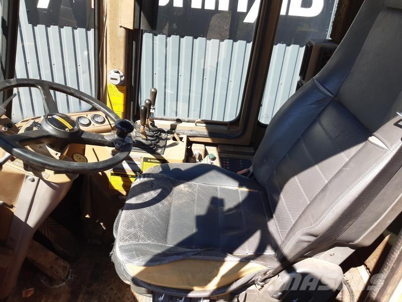 CAT IT 18B STORA BM لوادر بعجل