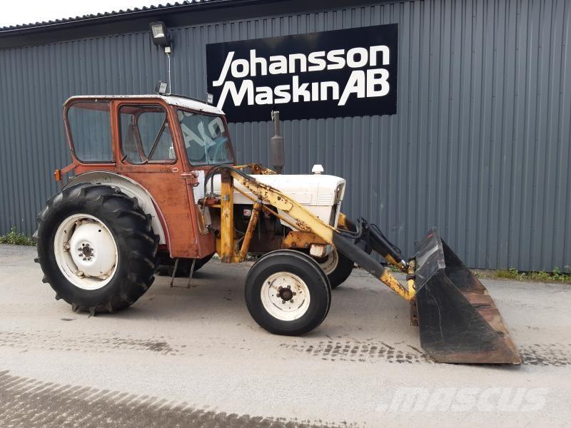 David Brown 880 الجرارات