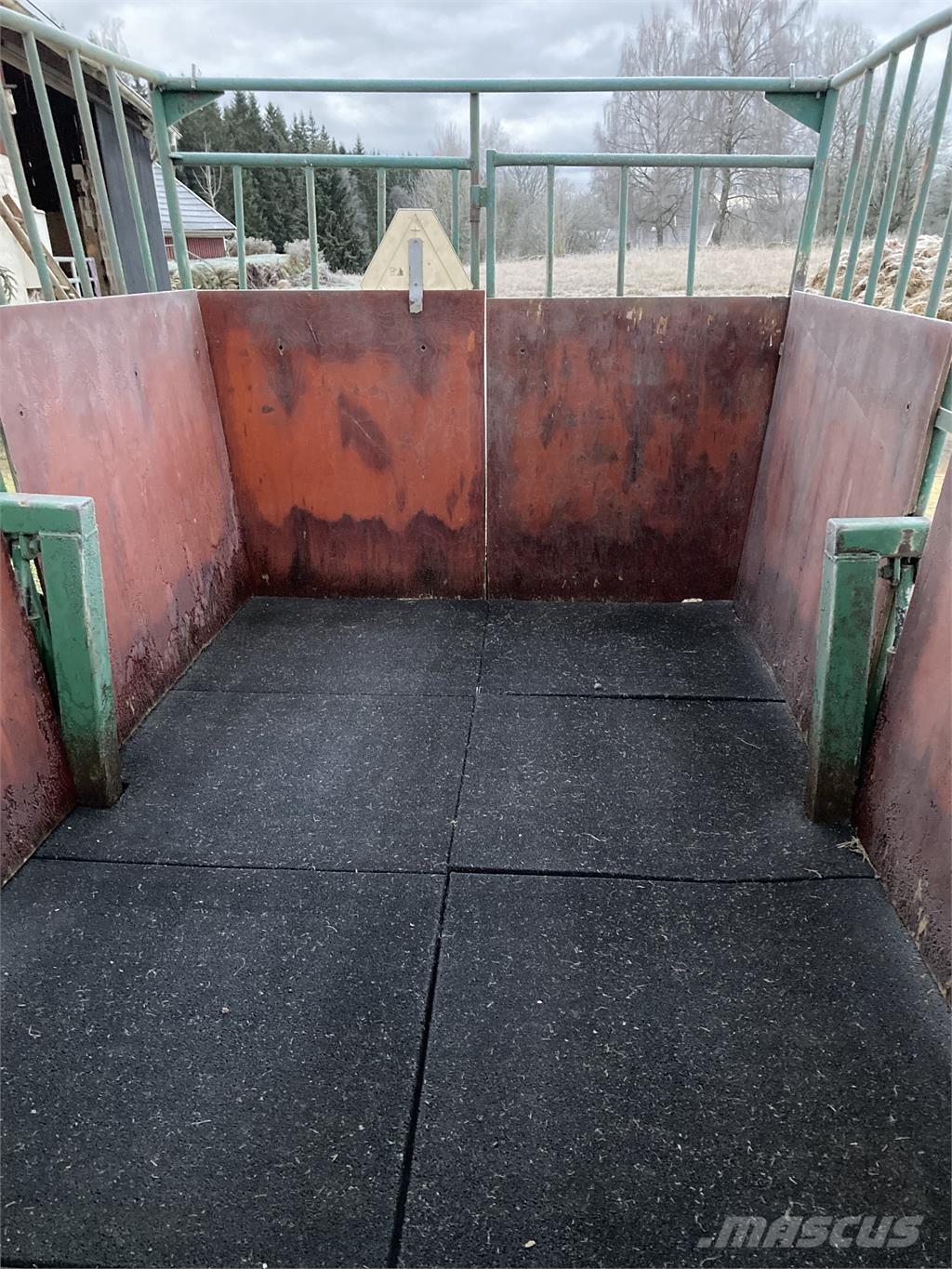  DJURVAGN ملحقات أخرى للحفر والتحميل