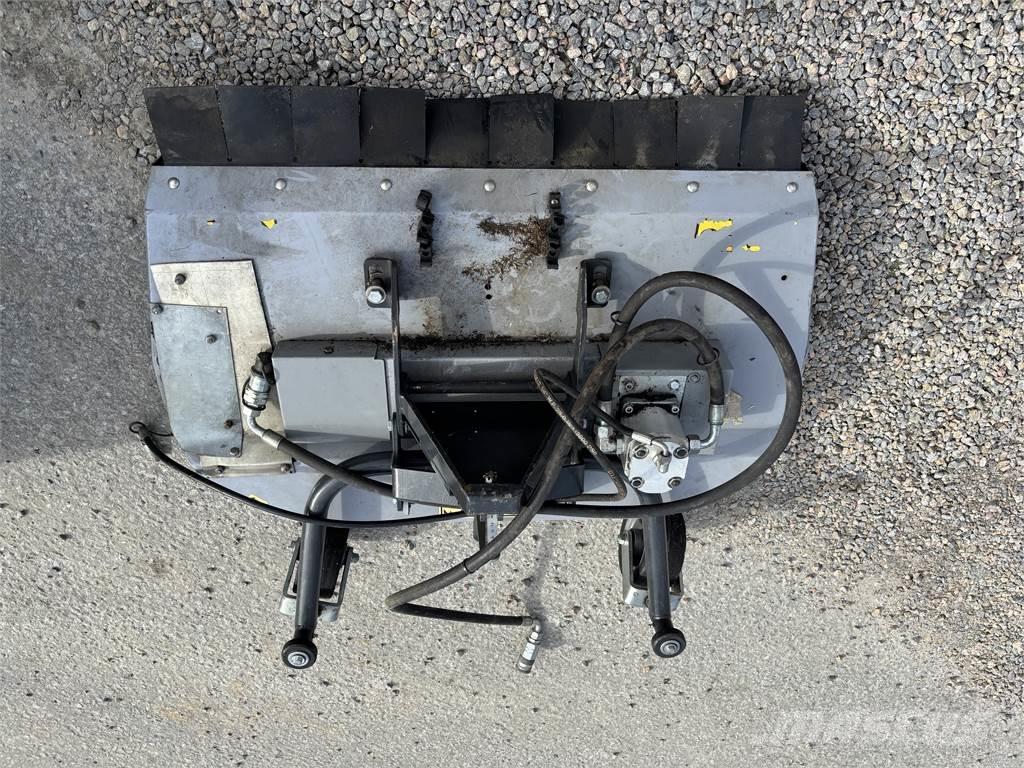 Egholm 2100 med Redskap ماكينات منفعة عامة