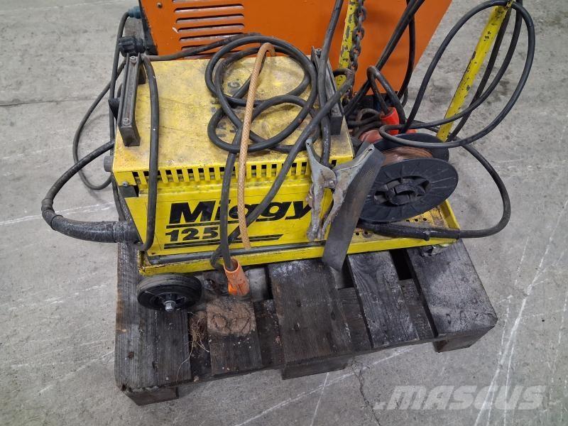 Esab MIGSVETS MIGGY 125 ماكينات وملحقات مواش أخرى