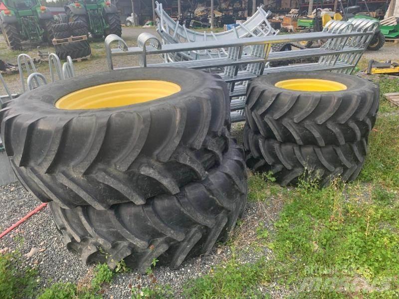 Firestone Däck på fälg الإطارات والعجلات والحافات