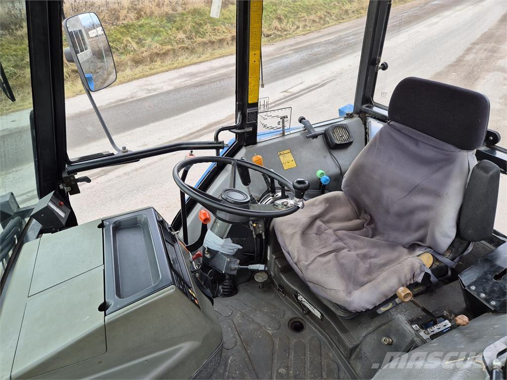 Ford 4630 الجرارات