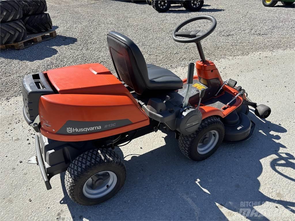 Husqvarna Rider R13C ركوب الحشائش
