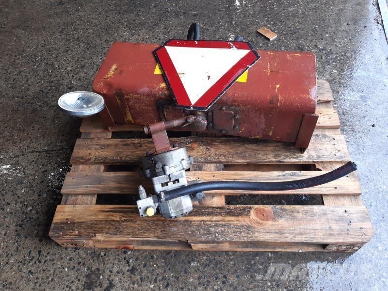  HYDRUALMOTOR PTO ماكينات وملحقات مواش أخرى