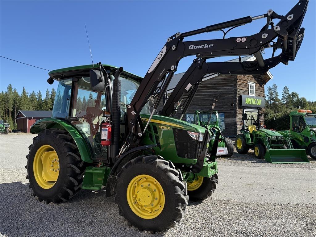 John Deere 5058E الجرارات