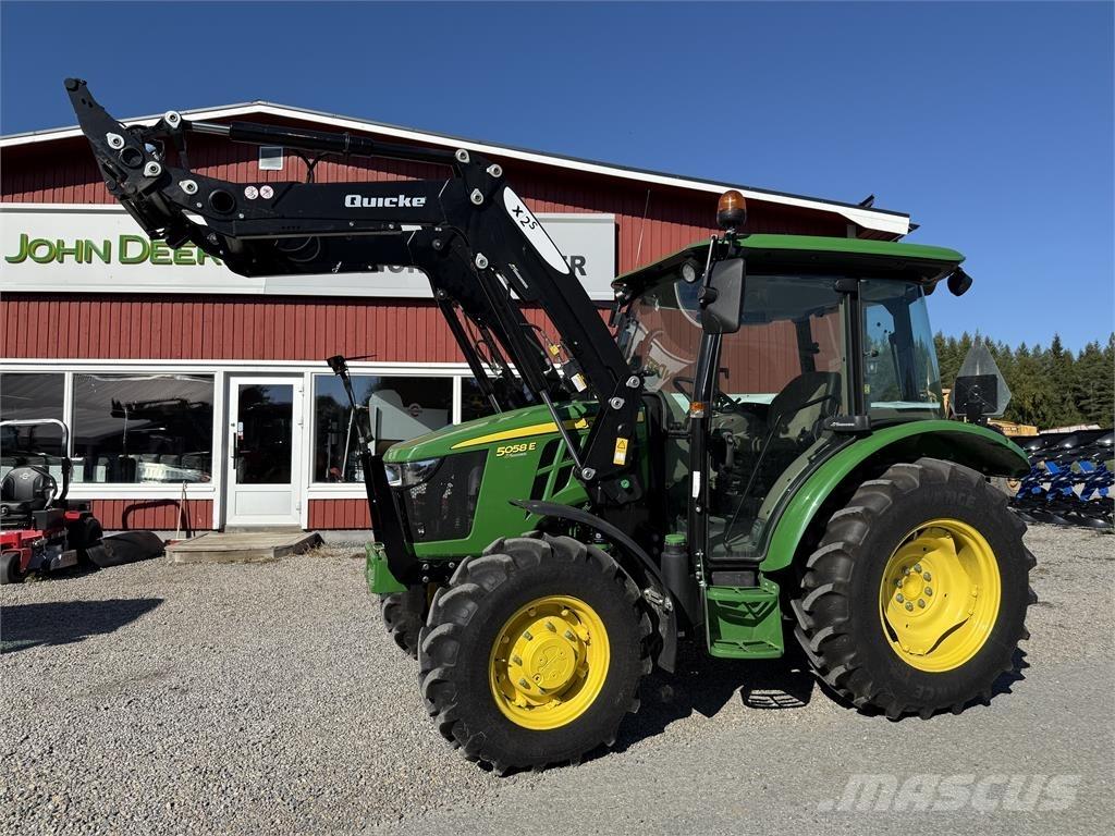 John Deere 5058E الجرارات