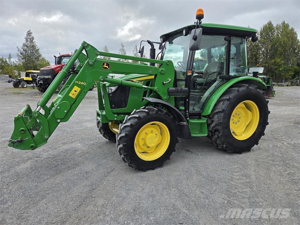 John Deere 5075E الجرارات