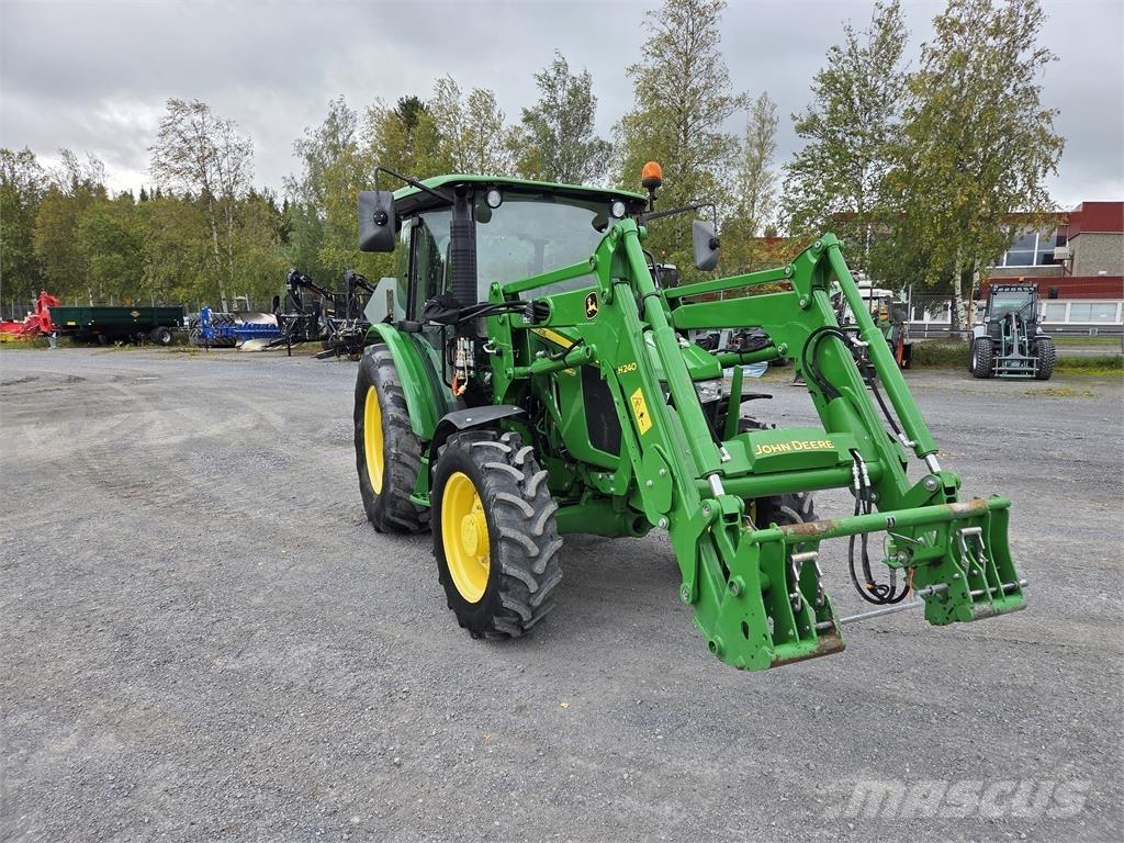 John Deere 5075E الجرارات