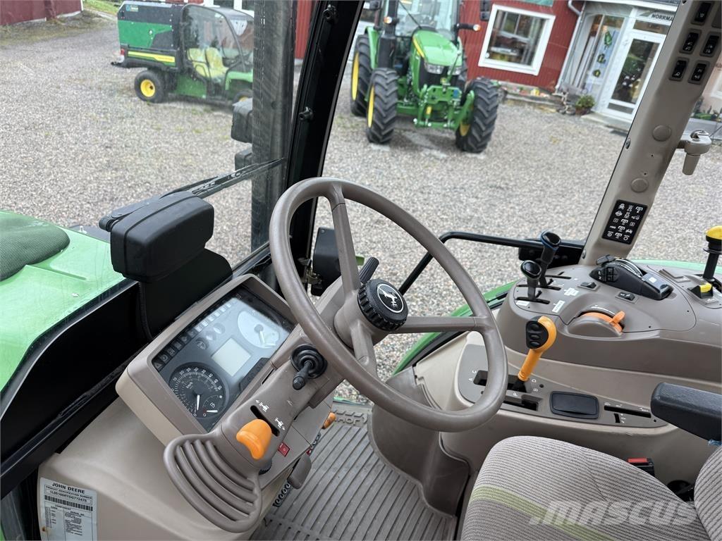 John Deere 5100R الجرارات