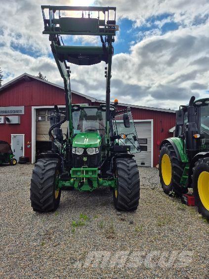 John Deere 6090M الجرارات