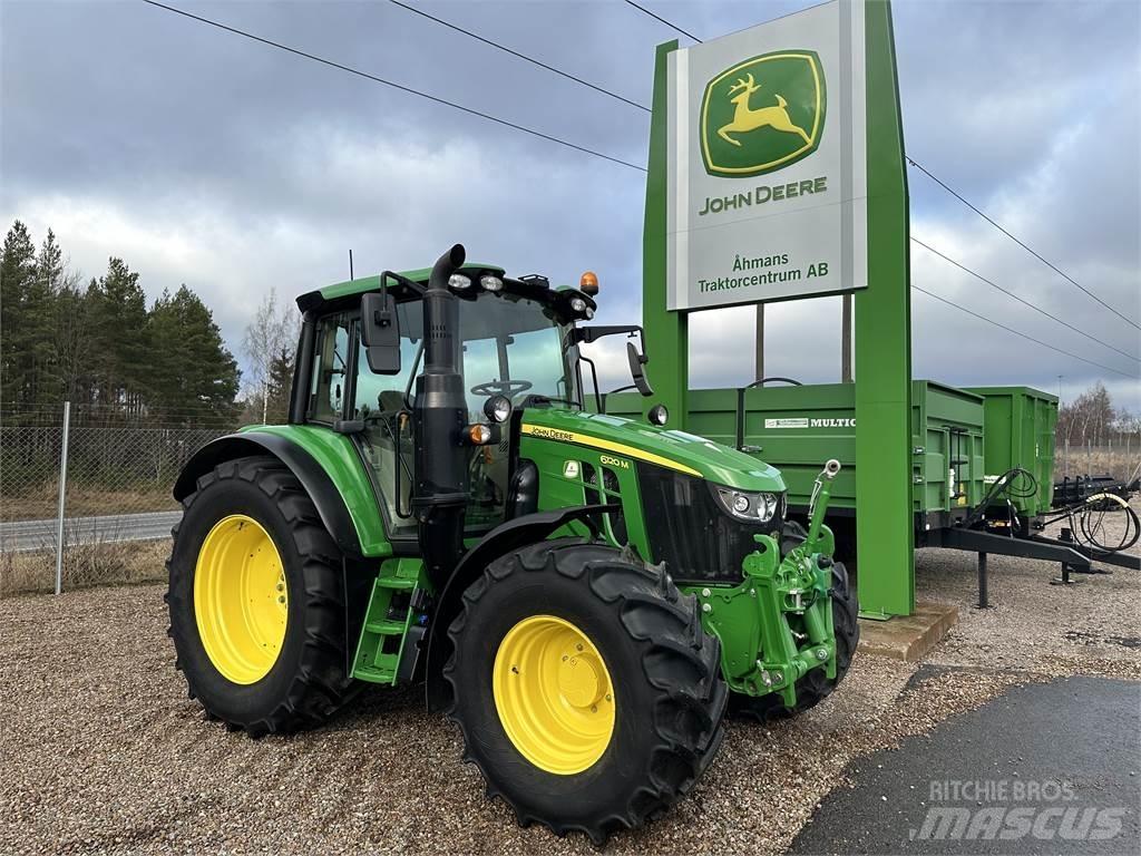 John Deere 6120M الجرارات