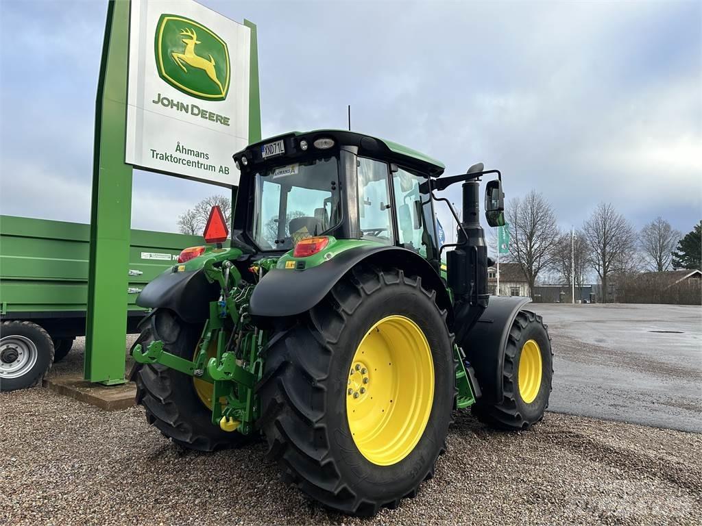 John Deere 6120M الجرارات