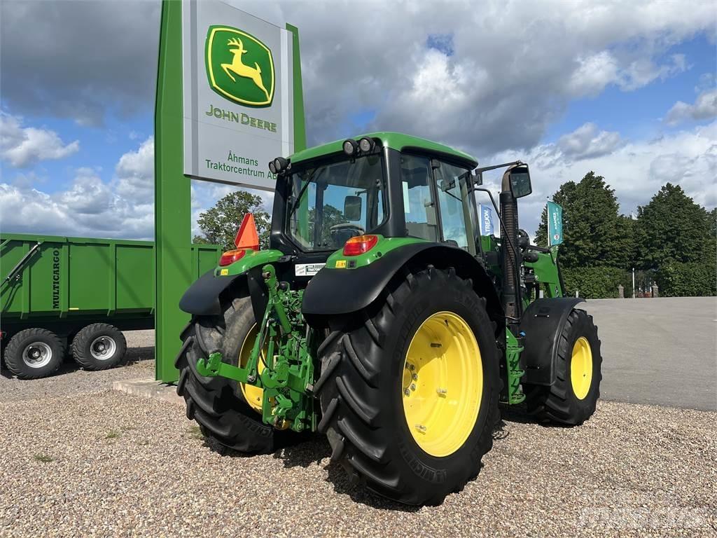 John Deere 6125M الجرارات