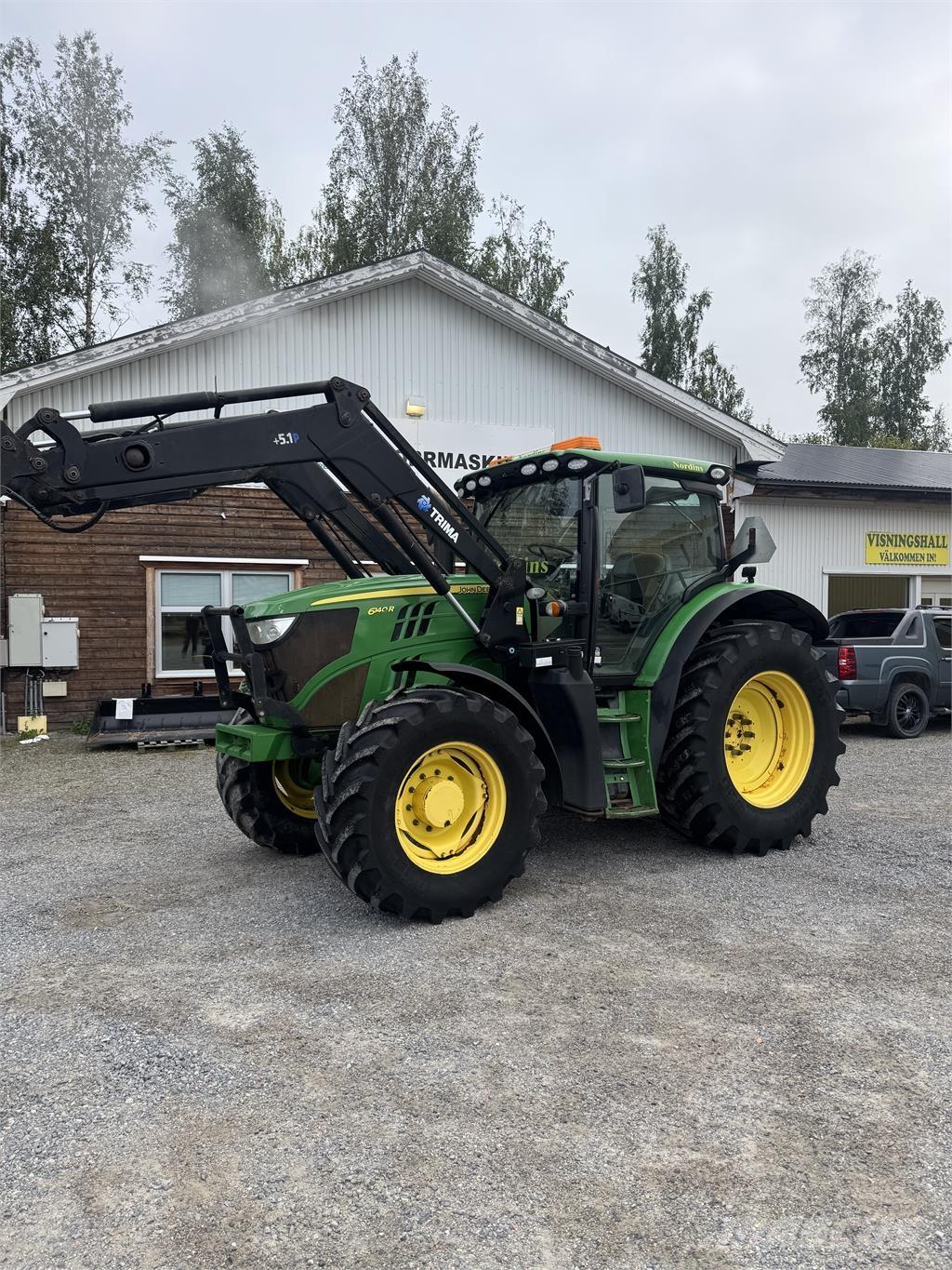 John Deere 6140R الجرارات