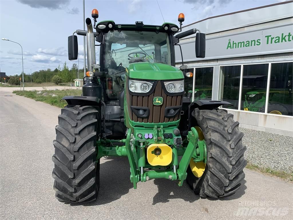 John Deere 6155R الجرارات