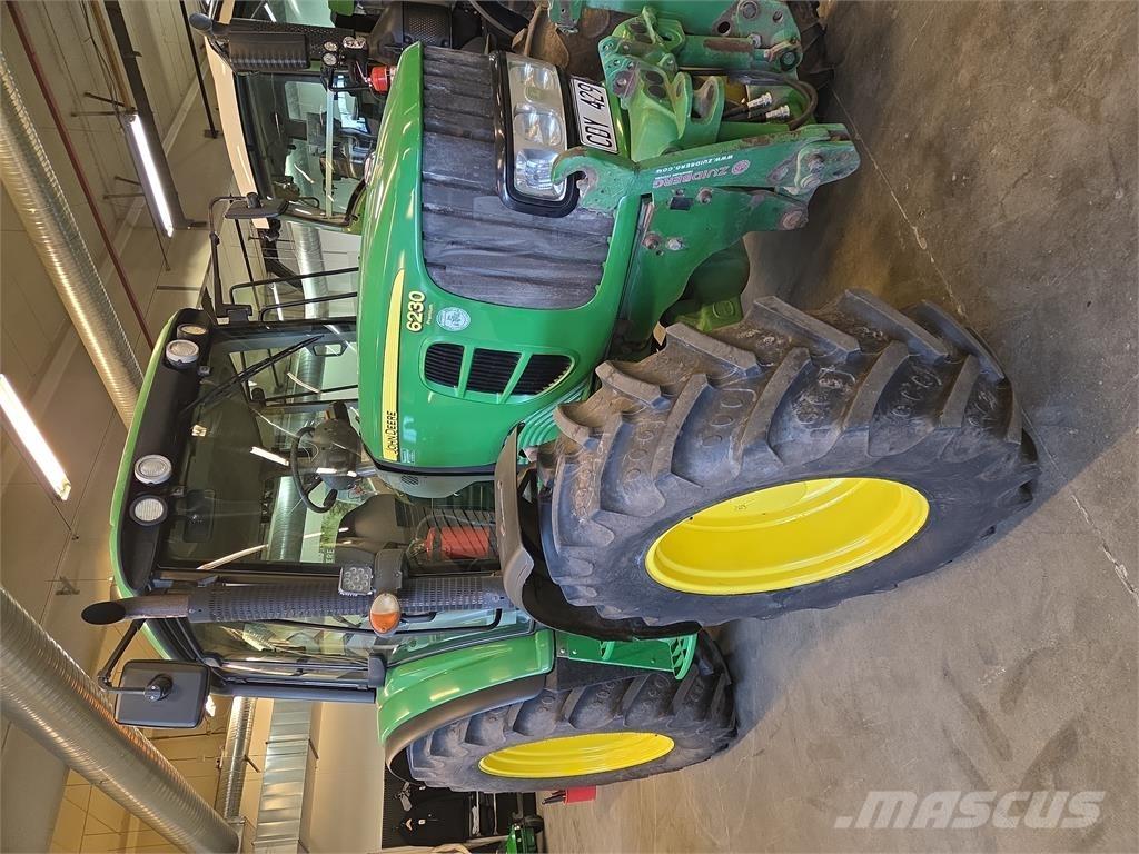 John Deere 6230 الجرارات