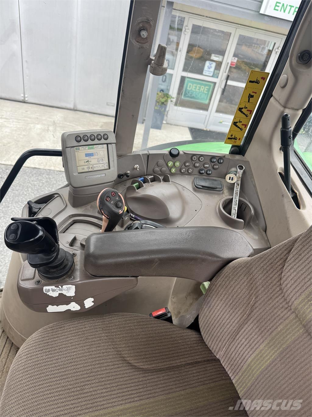 John Deere 6430 Premium الجرارات