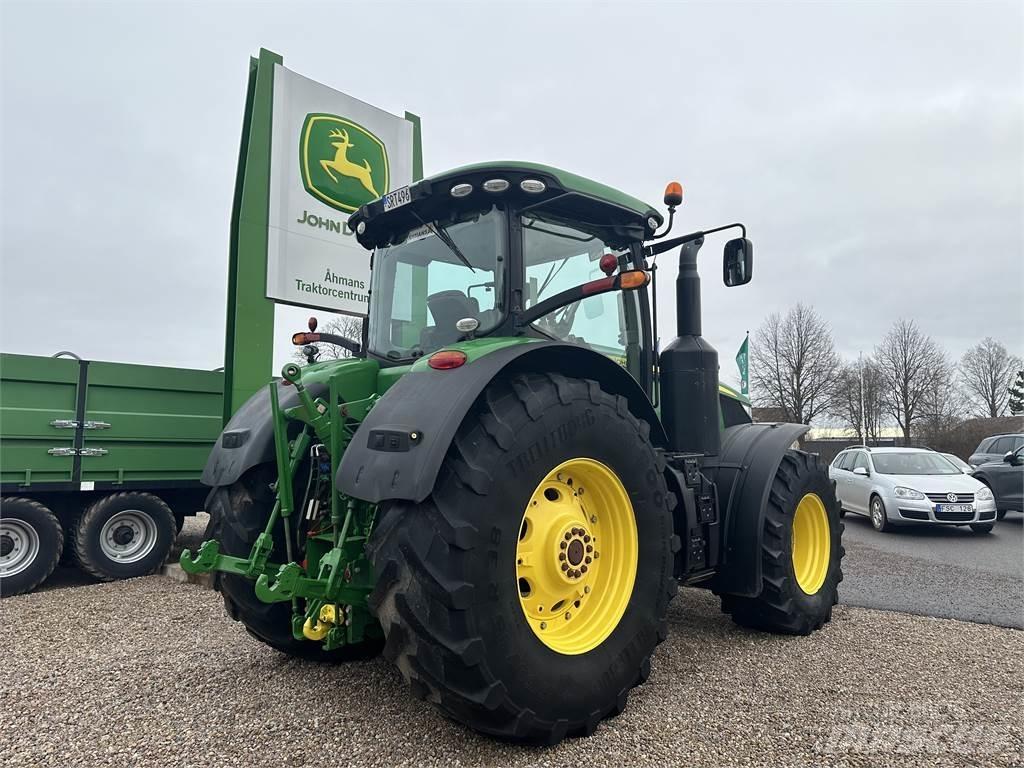 John Deere 7310R الجرارات