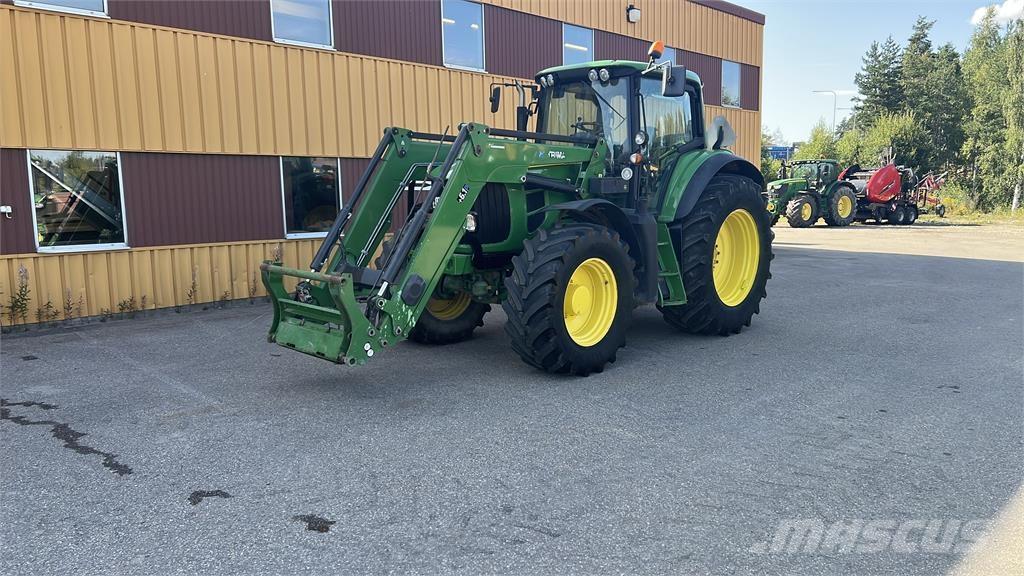 John Deere 7530 Premium الجرارات