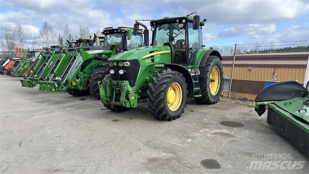 John Deere 7730 الجرارات