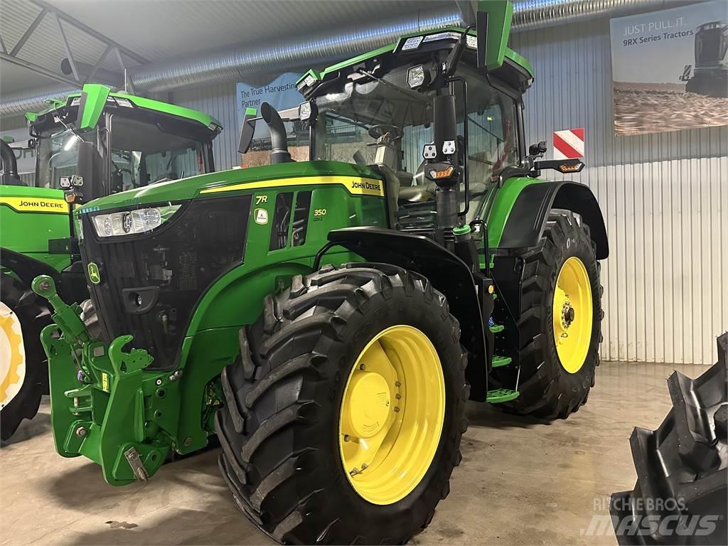 John Deere 7R 350 الجرارات