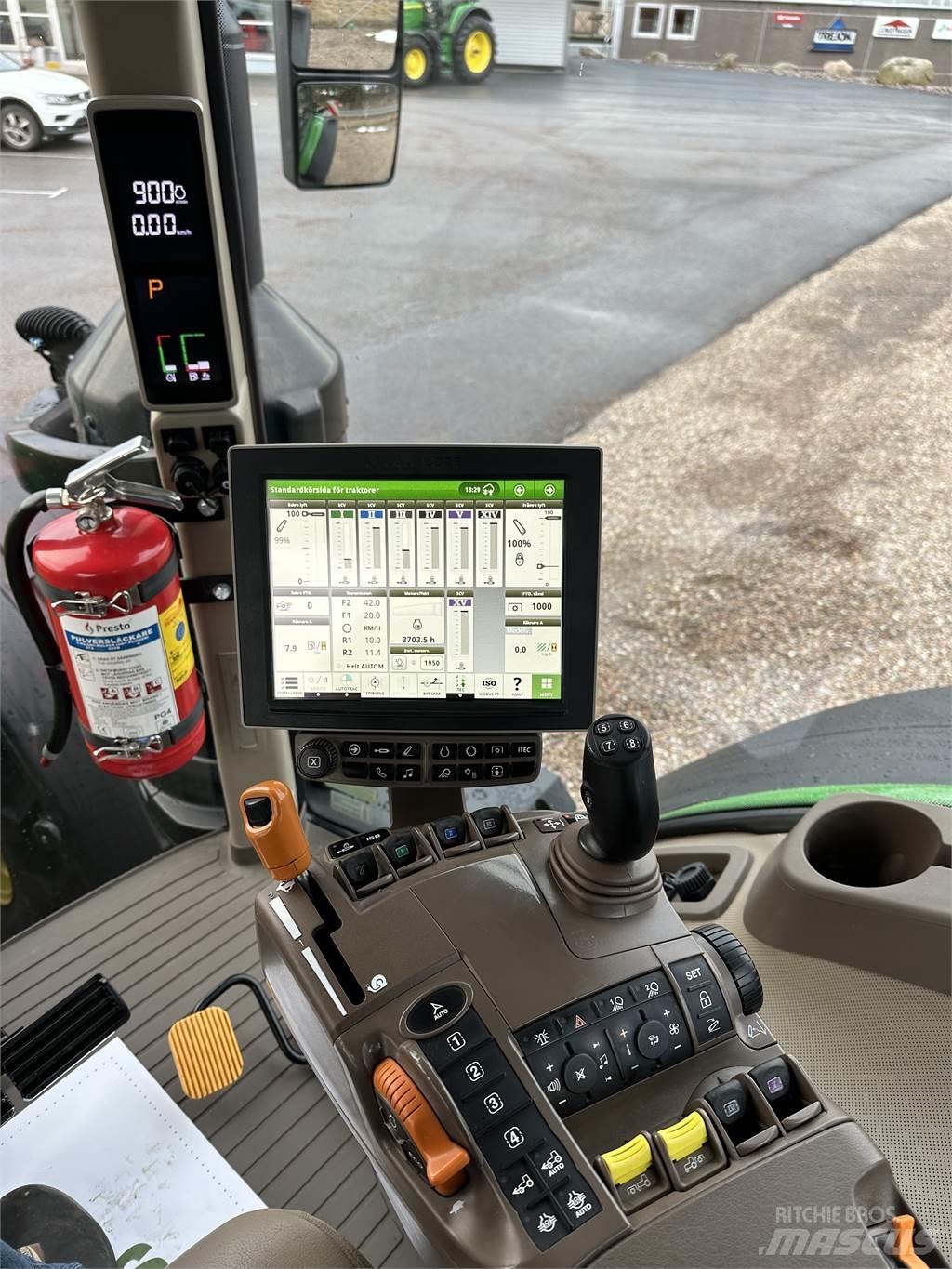 John Deere 8370R الجرارات
