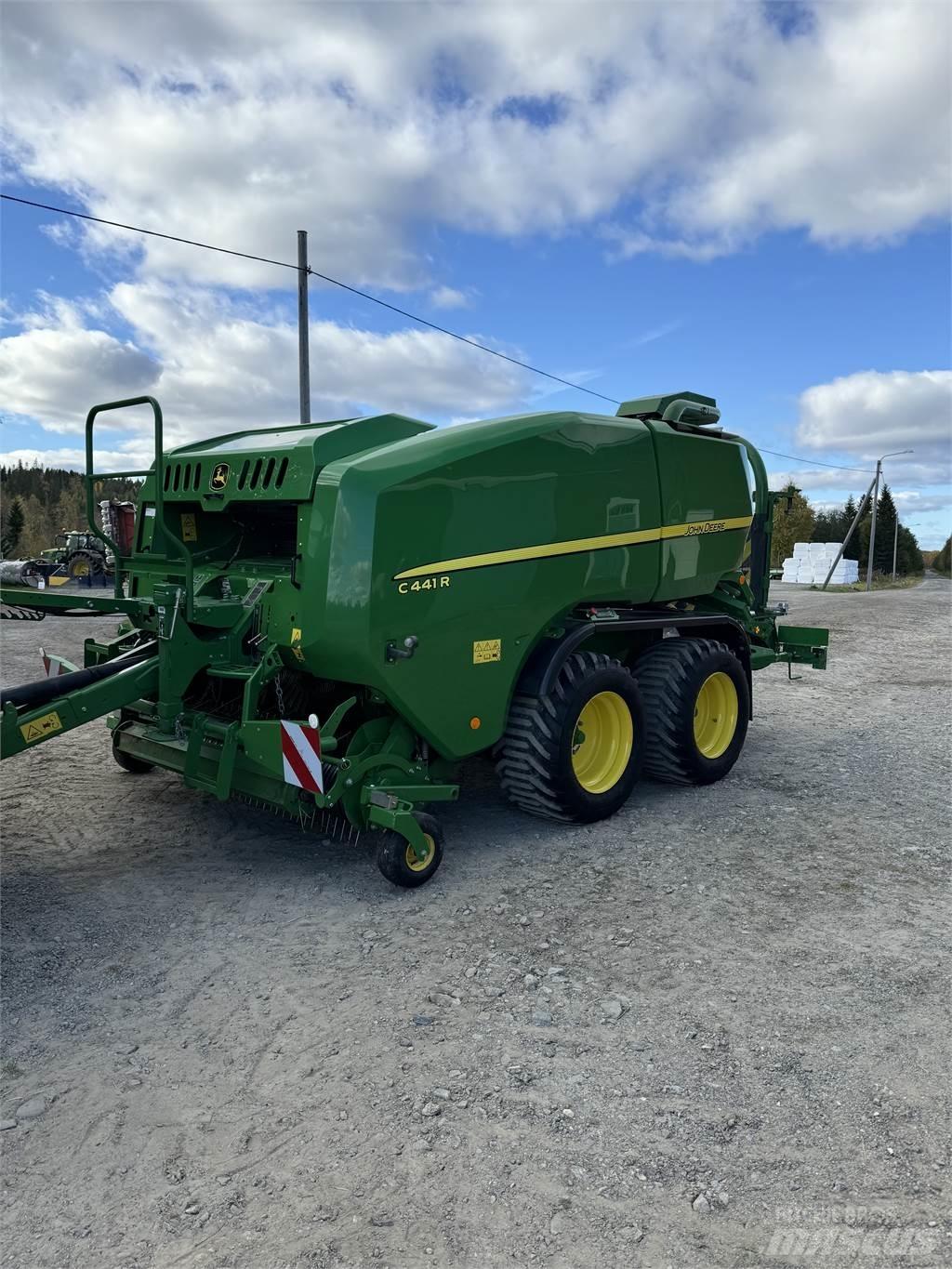 John Deere C441R boggie معدات أخرى لحصاد العلف