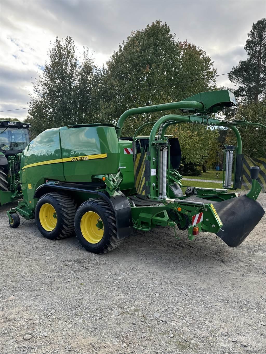 John Deere C441R boggie معدات أخرى لحصاد العلف