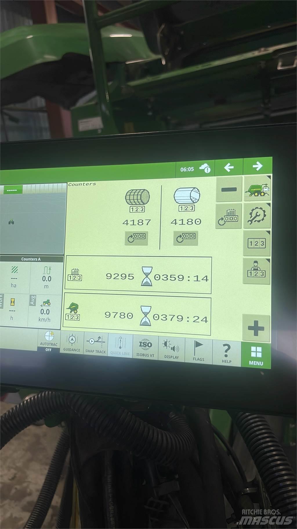 John Deere C441R boggie معدات أخرى لحصاد العلف