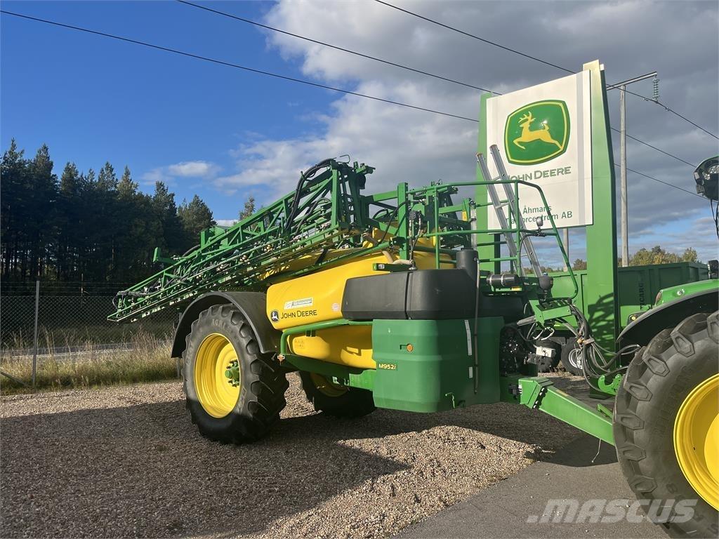 John Deere M952 الرشاشات