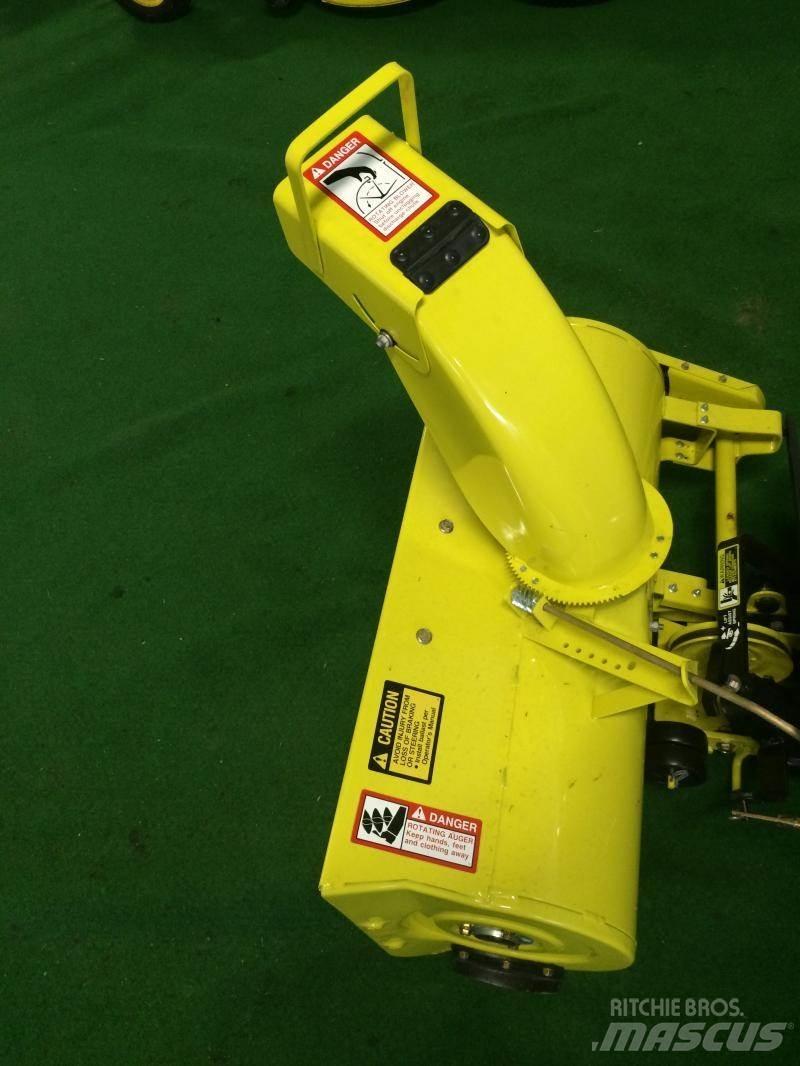 John Deere Snöslunga ماكينات أخرى لتجهيز الأراضي