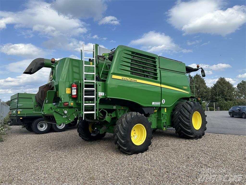 John Deere T550 حصادات