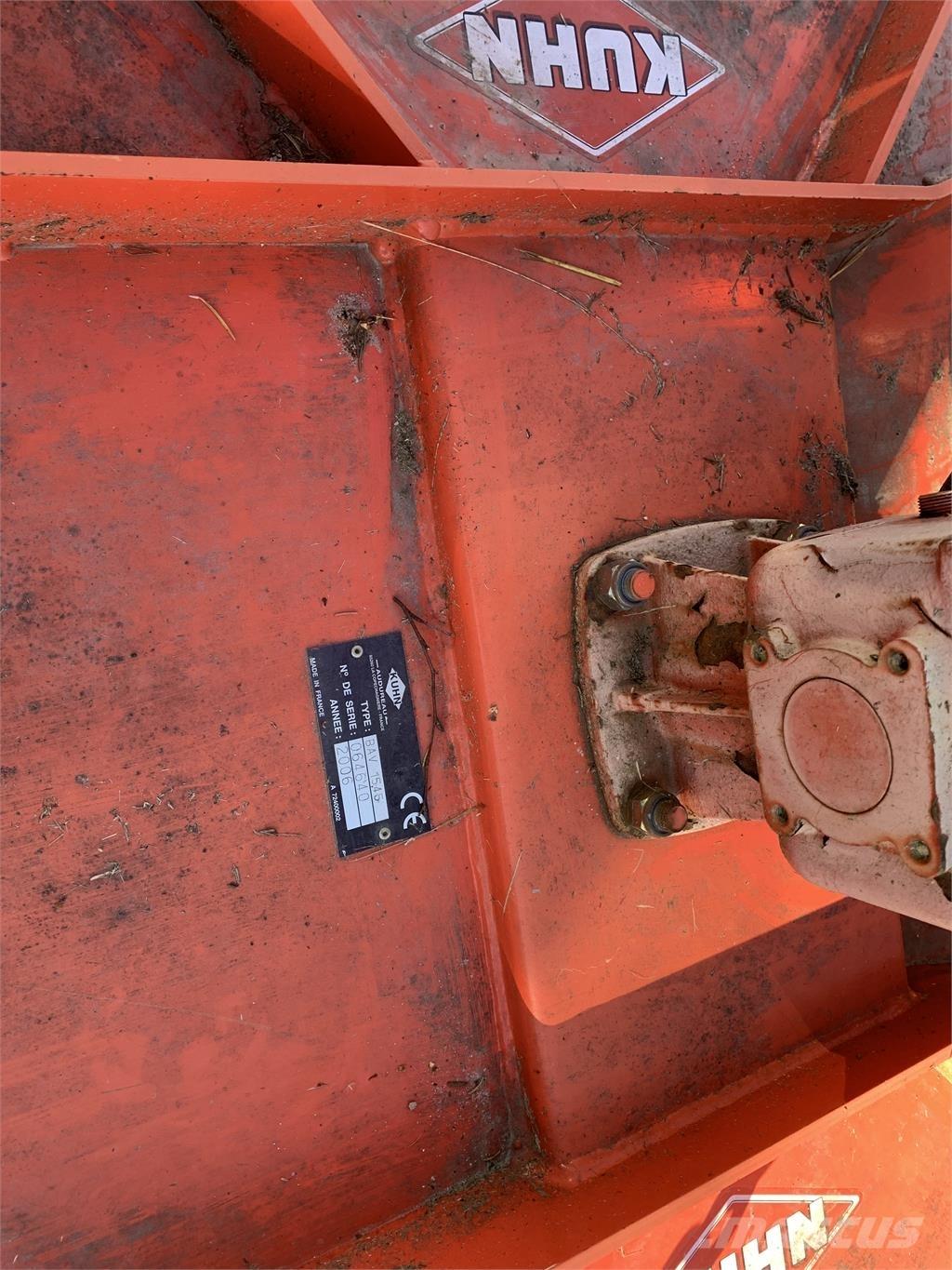 Kuhn BAV 1545 جزازات وأغطية المراعي