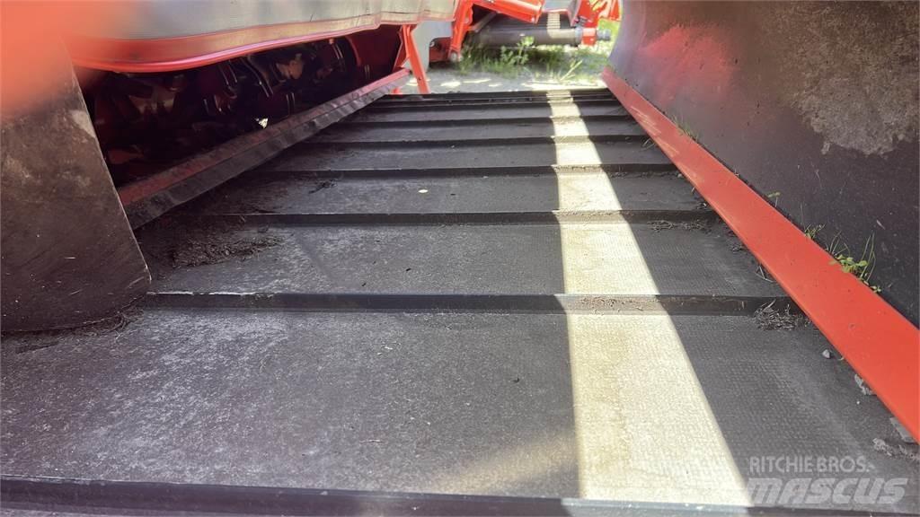 Kuhn FC9330RA butterfly معدات أخرى لحصاد العلف