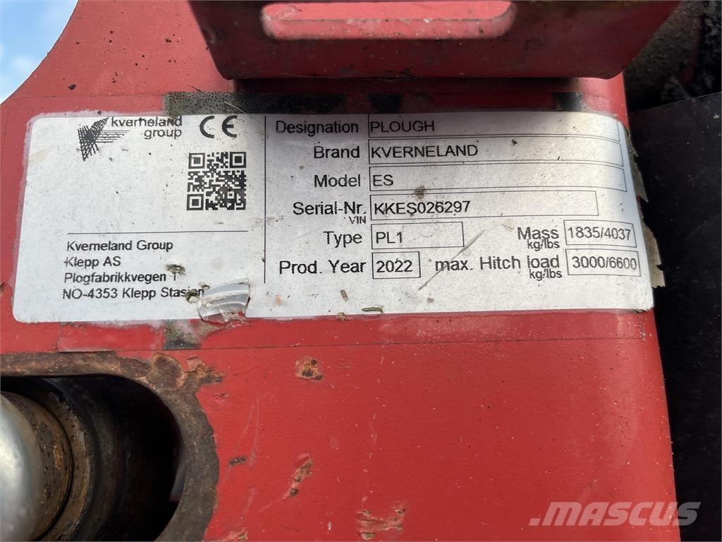 Kverneland ES 5-skärig ماكينات وملحقات زراعة أخرى