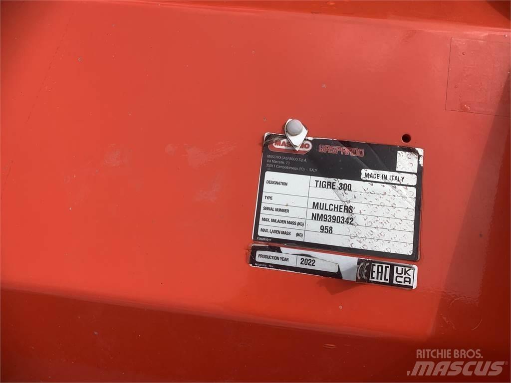 Maschio Tigre 300 HD جزازات وأغطية المراعي