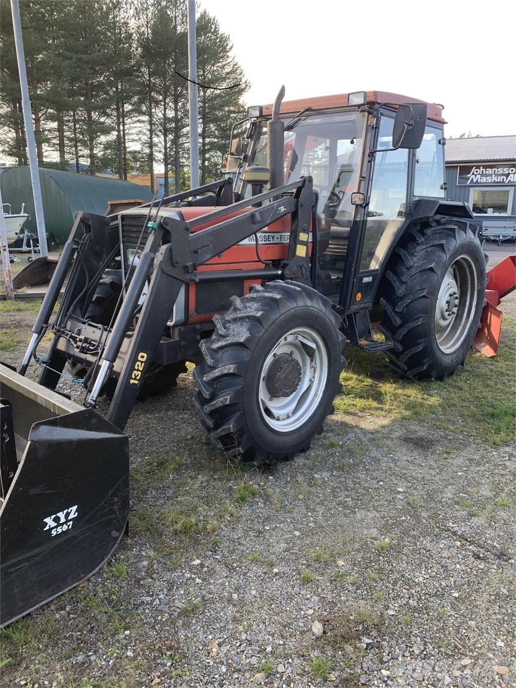 Massey Ferguson 365 4WD الجرارات
