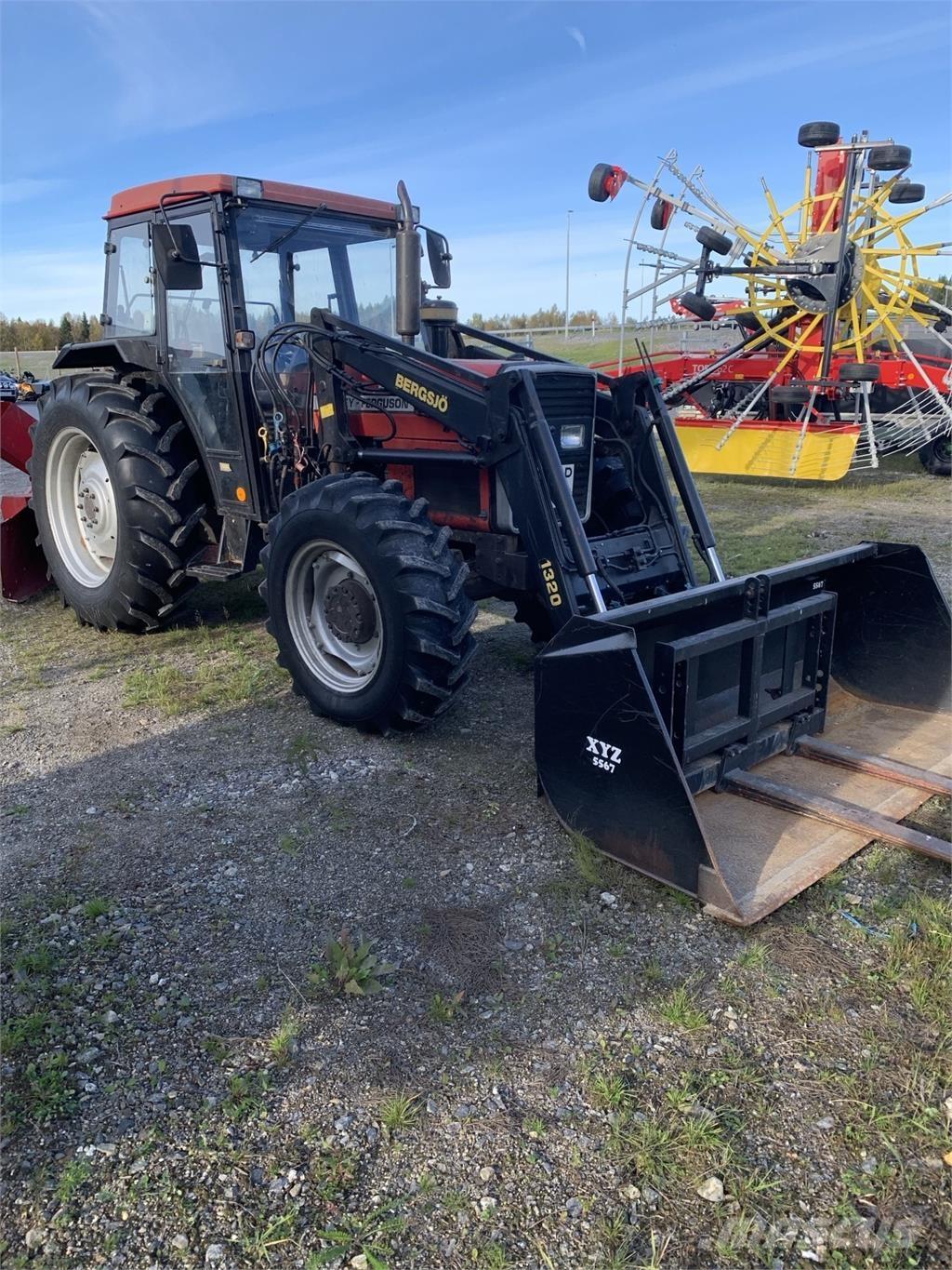 Massey Ferguson 365 4WD الجرارات