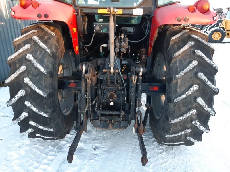 Massey Ferguson 5445 الجرارات